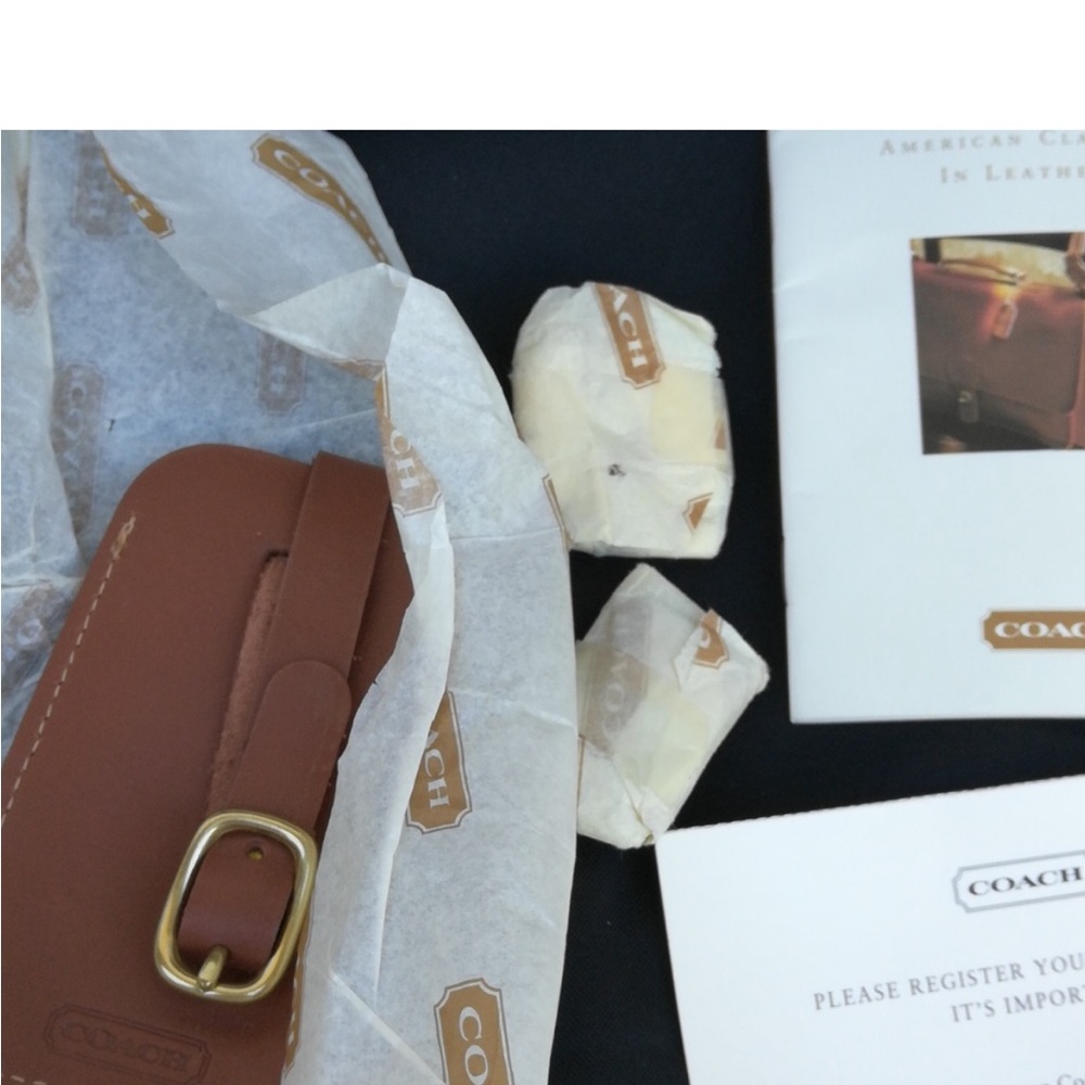 Coach Luggage - Picture 7 of 11